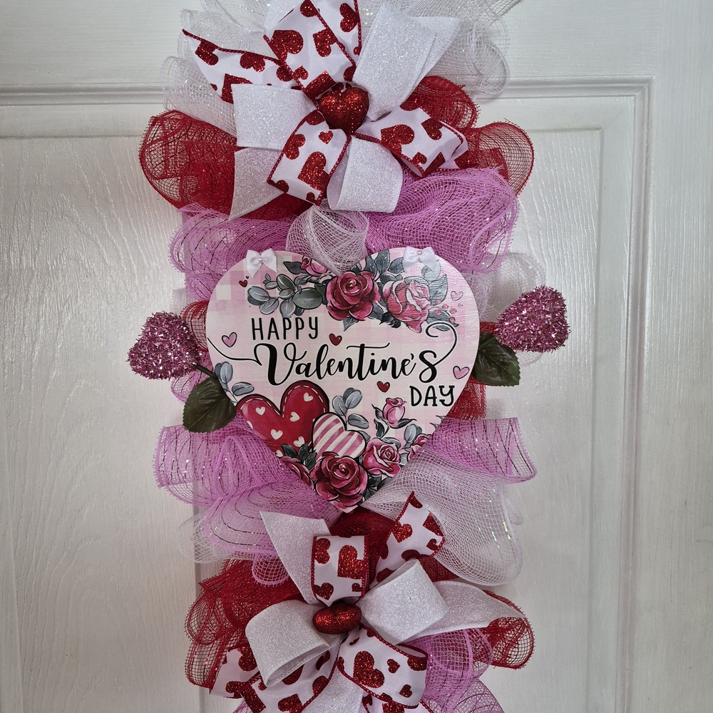 Valentine's Day Swag Wreath , Door Decoeation